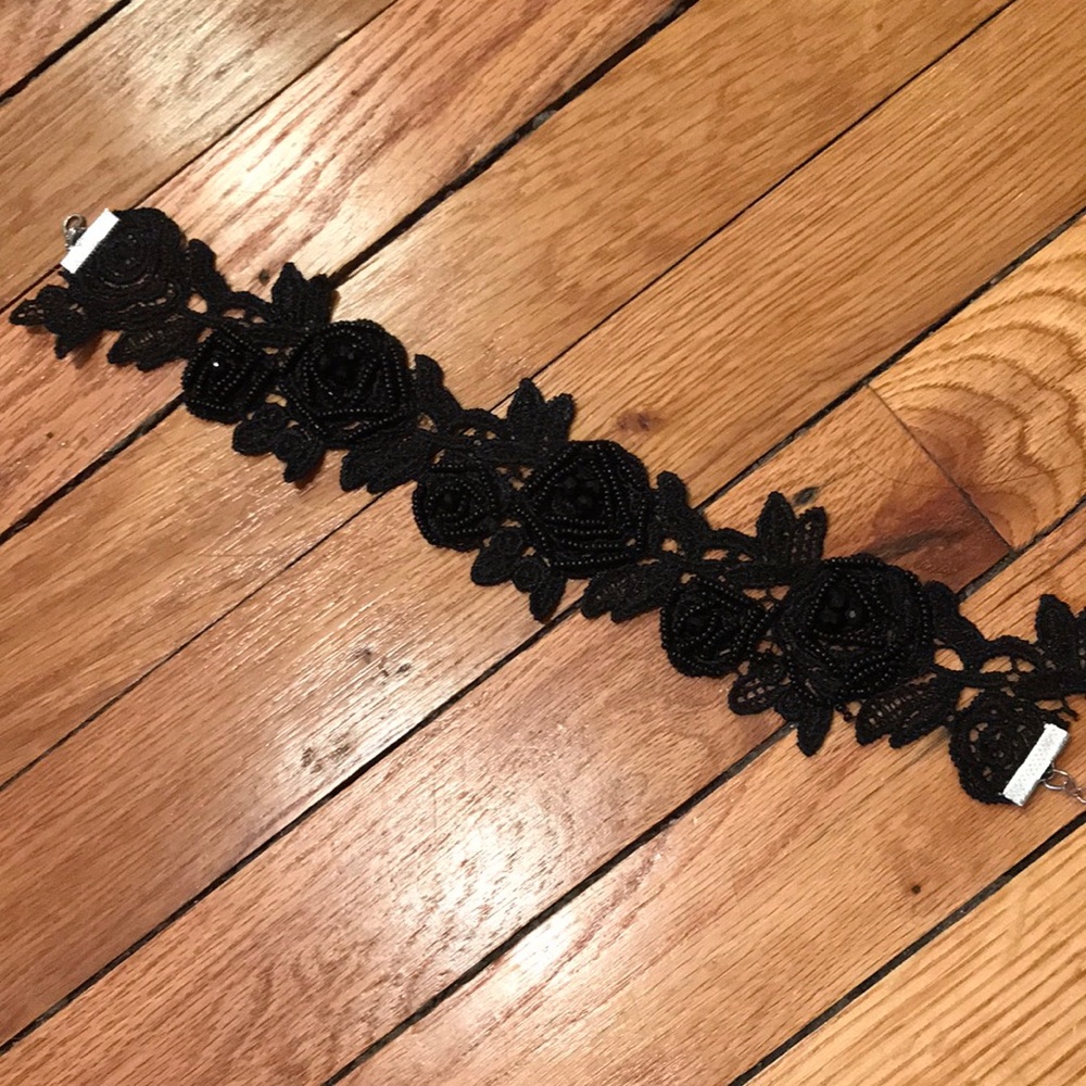 Black beaded choker